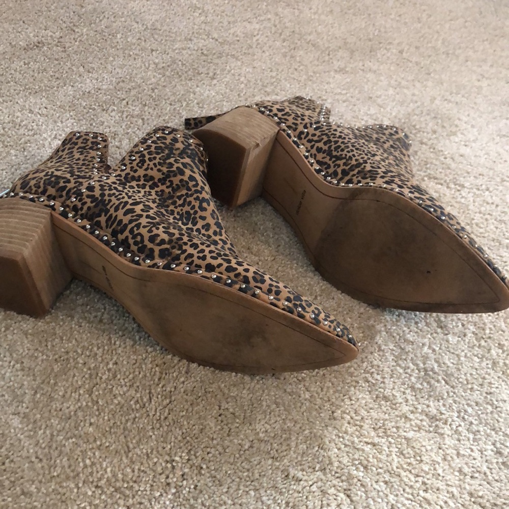 Dolce Vita Leopard Print Booties - Picture 3 of 14